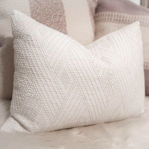 RALPH LAUREN White Linen Feather Pillow 19" x 14"